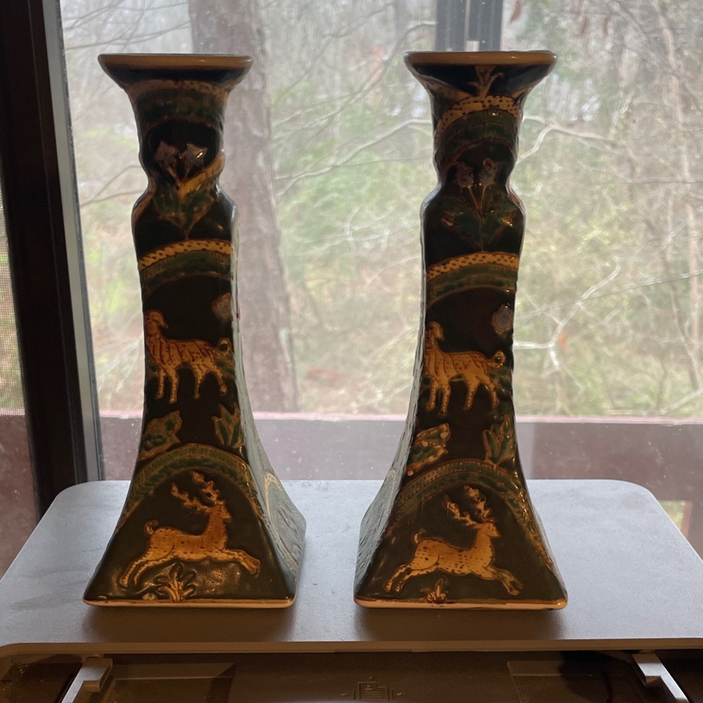 Set of 2 Elegant Black and Gold Chinese Candle Holders G-3  vintage 1990s